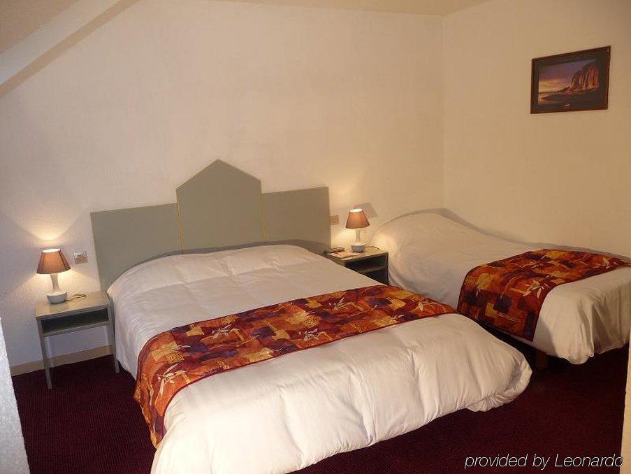 Logis Hotel Lons-Le-Saunier - Restaurant Le Grill Номер фото