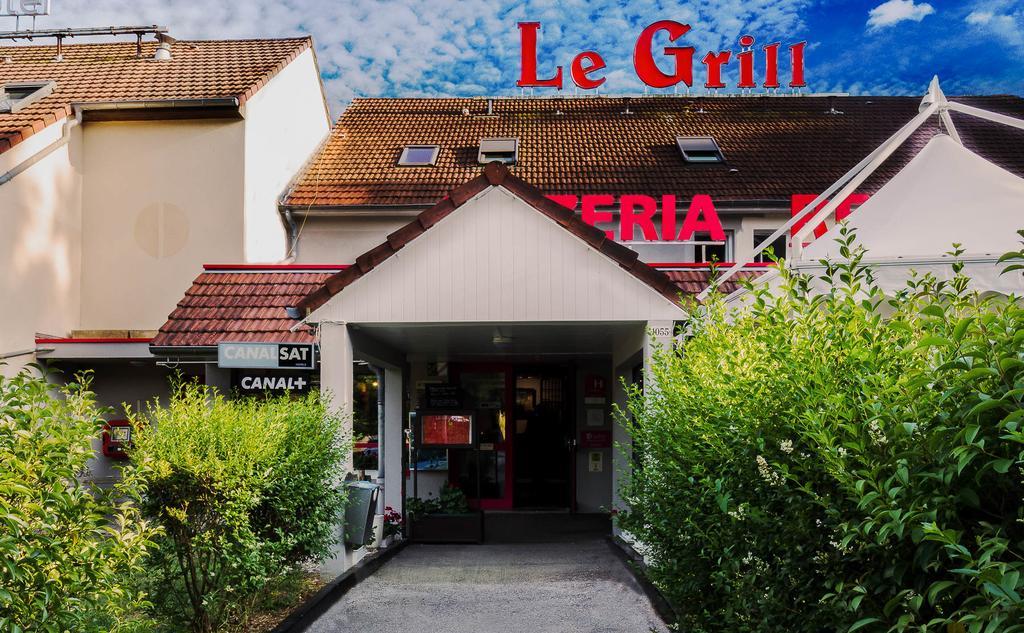 Logis Hotel Lons-Le-Saunier - Restaurant Le Grill Екстер'єр фото