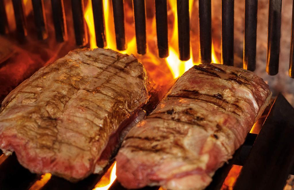 Logis Hotel Lons-Le-Saunier - Restaurant Le Grill Екстер'єр фото